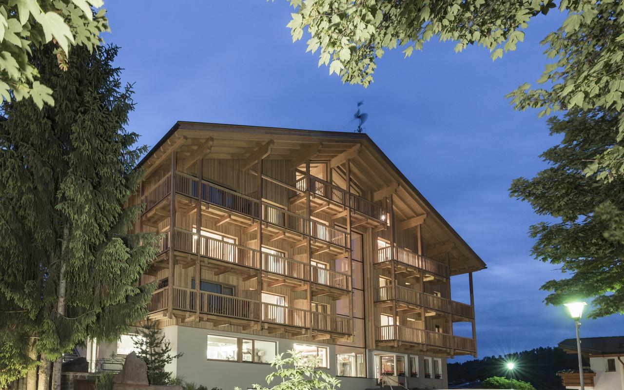 Hotel Madonna Castelrotto Exteriör bild